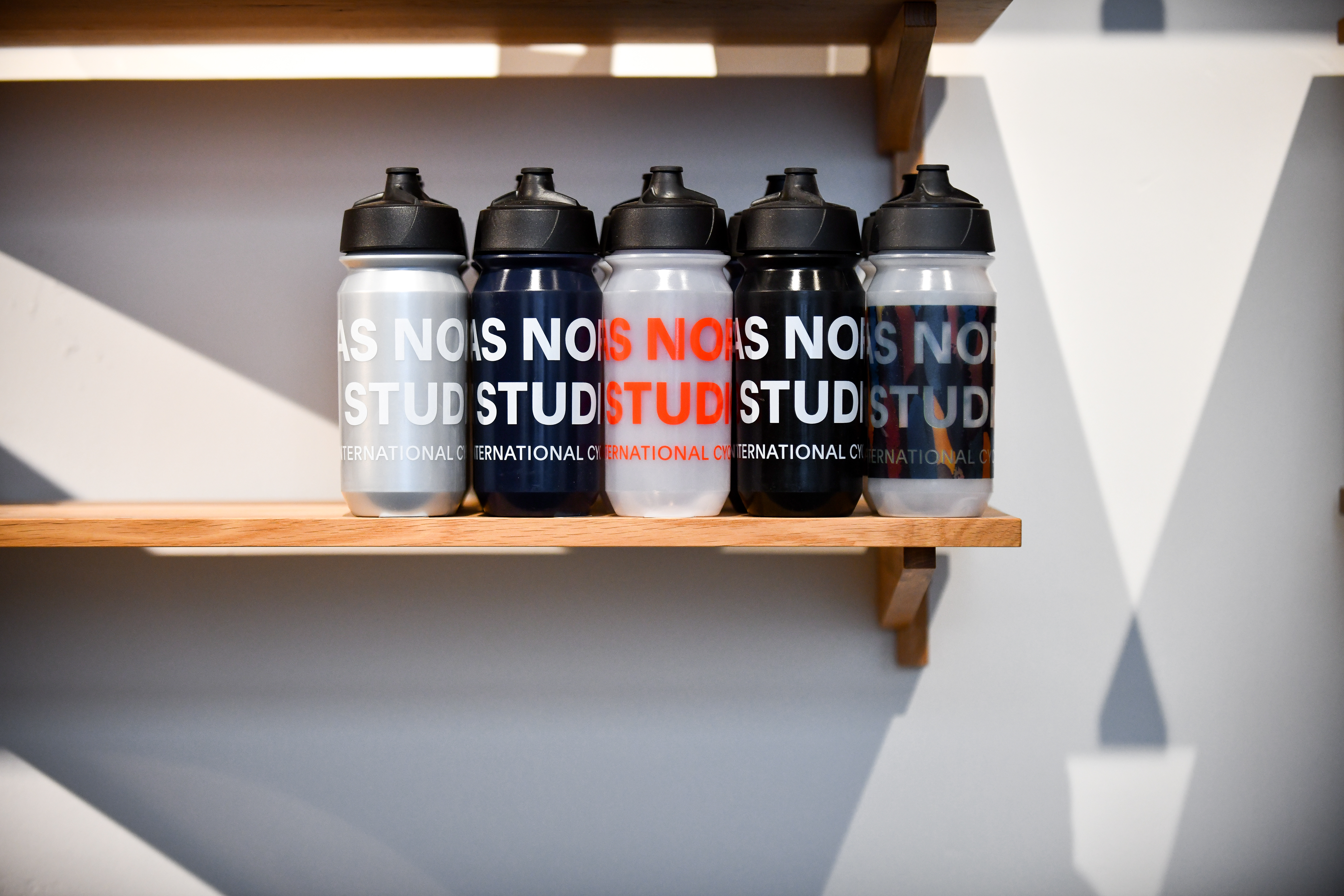 PAS NORMAL STUDIOS Logo Bidon