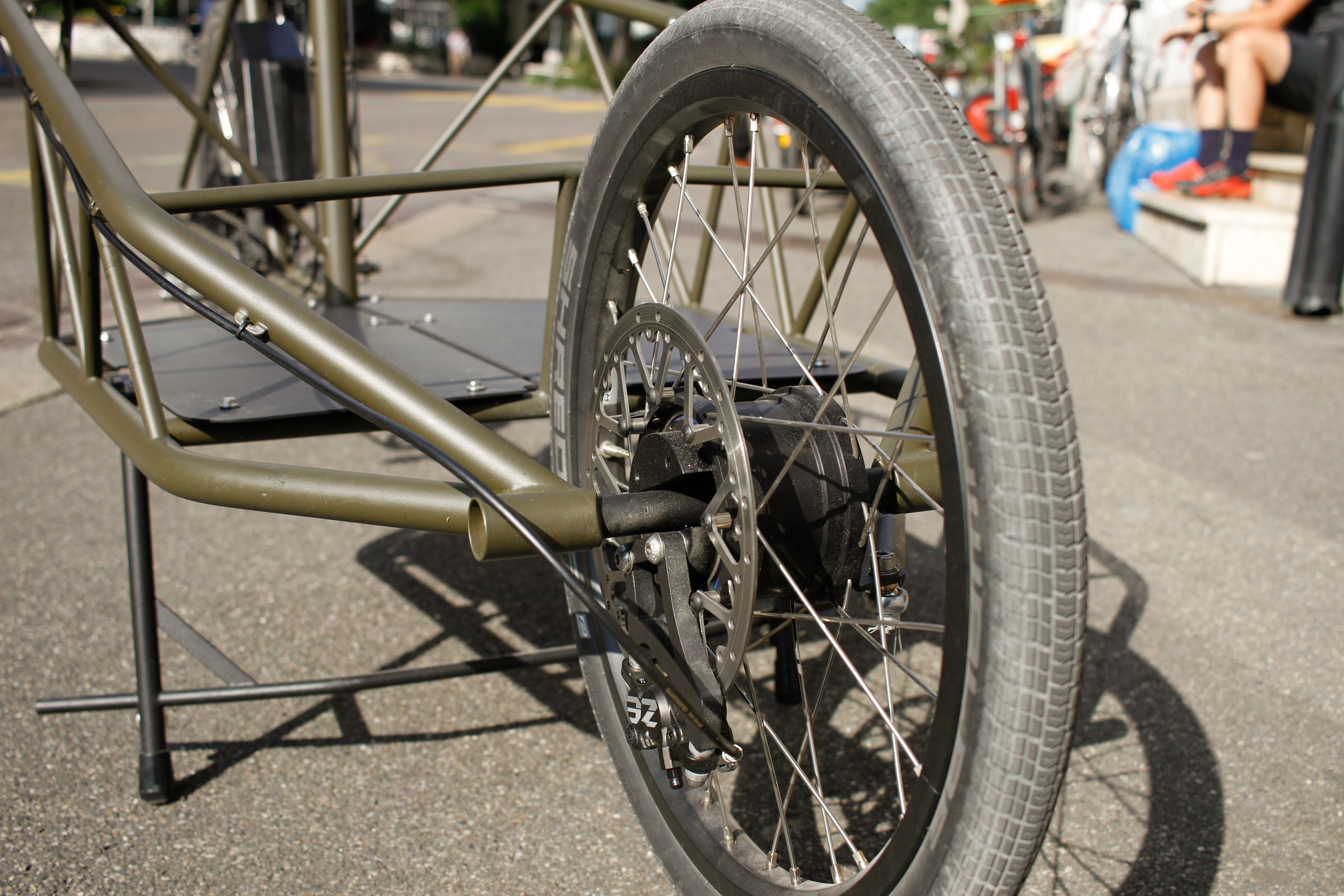 ELIAN X O&amp;G Ultimate eCargo