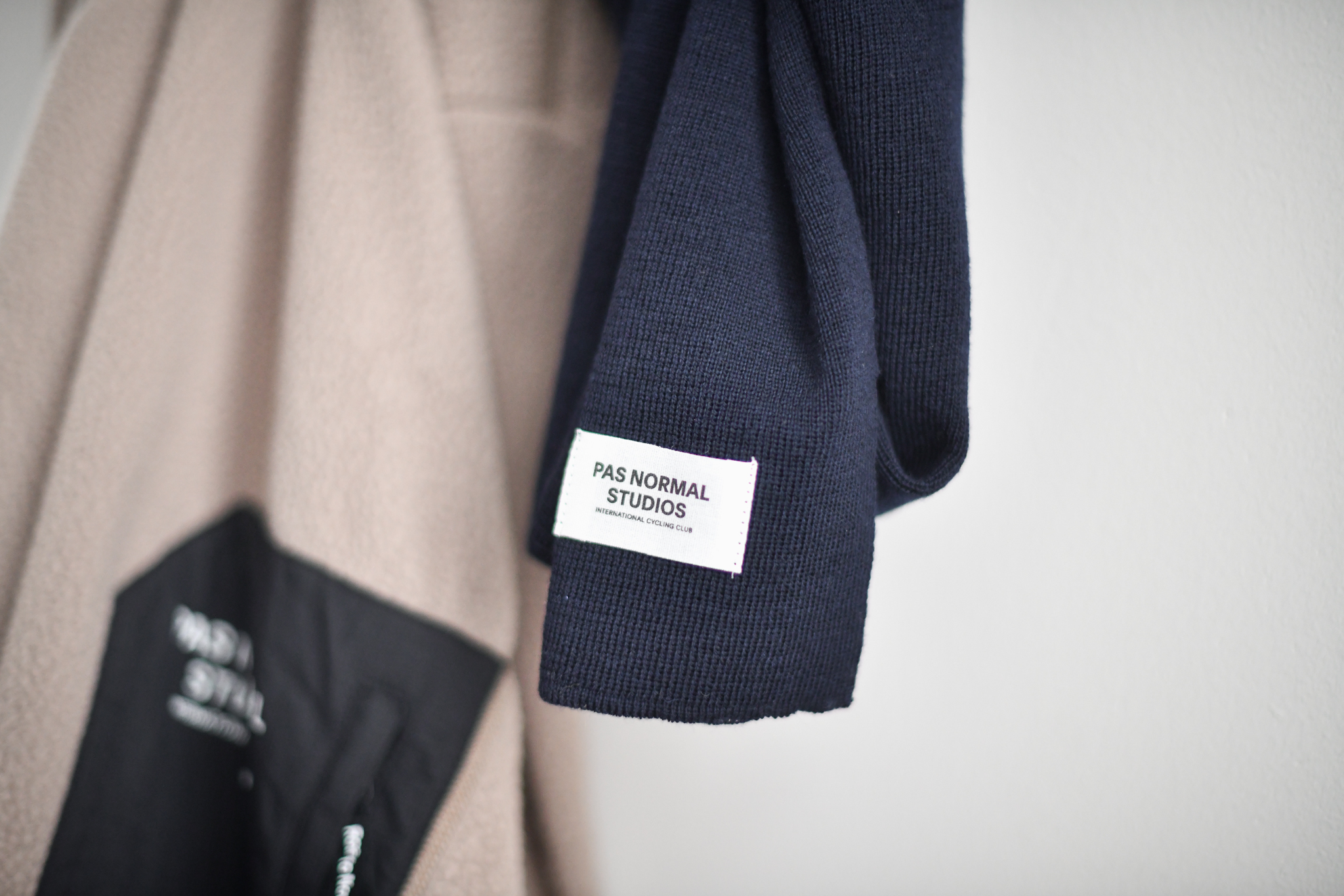 PAS NORMAL STUDIOS Merino Halstuch