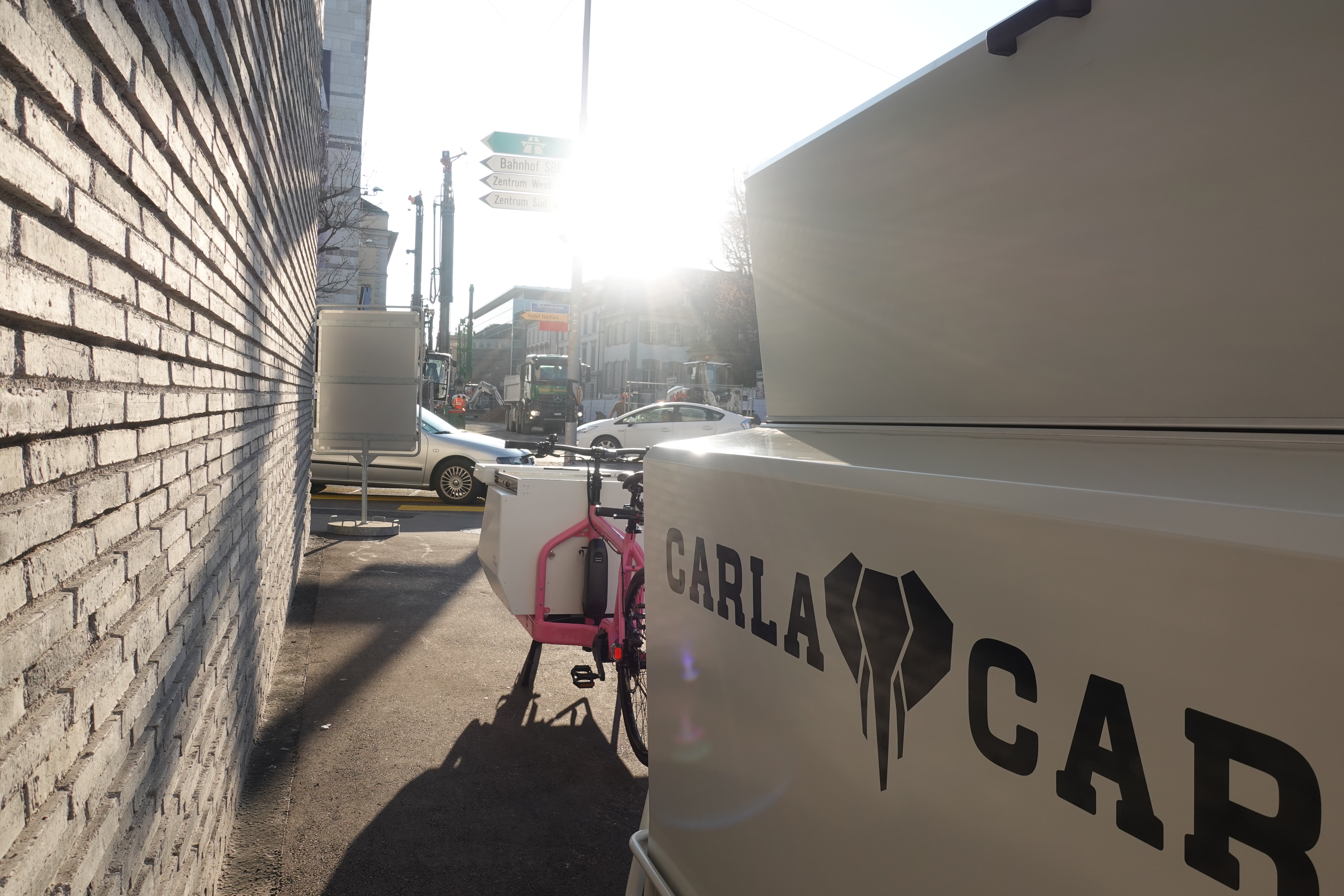 CARLA CARGO &quot;Max Messenger&quot;