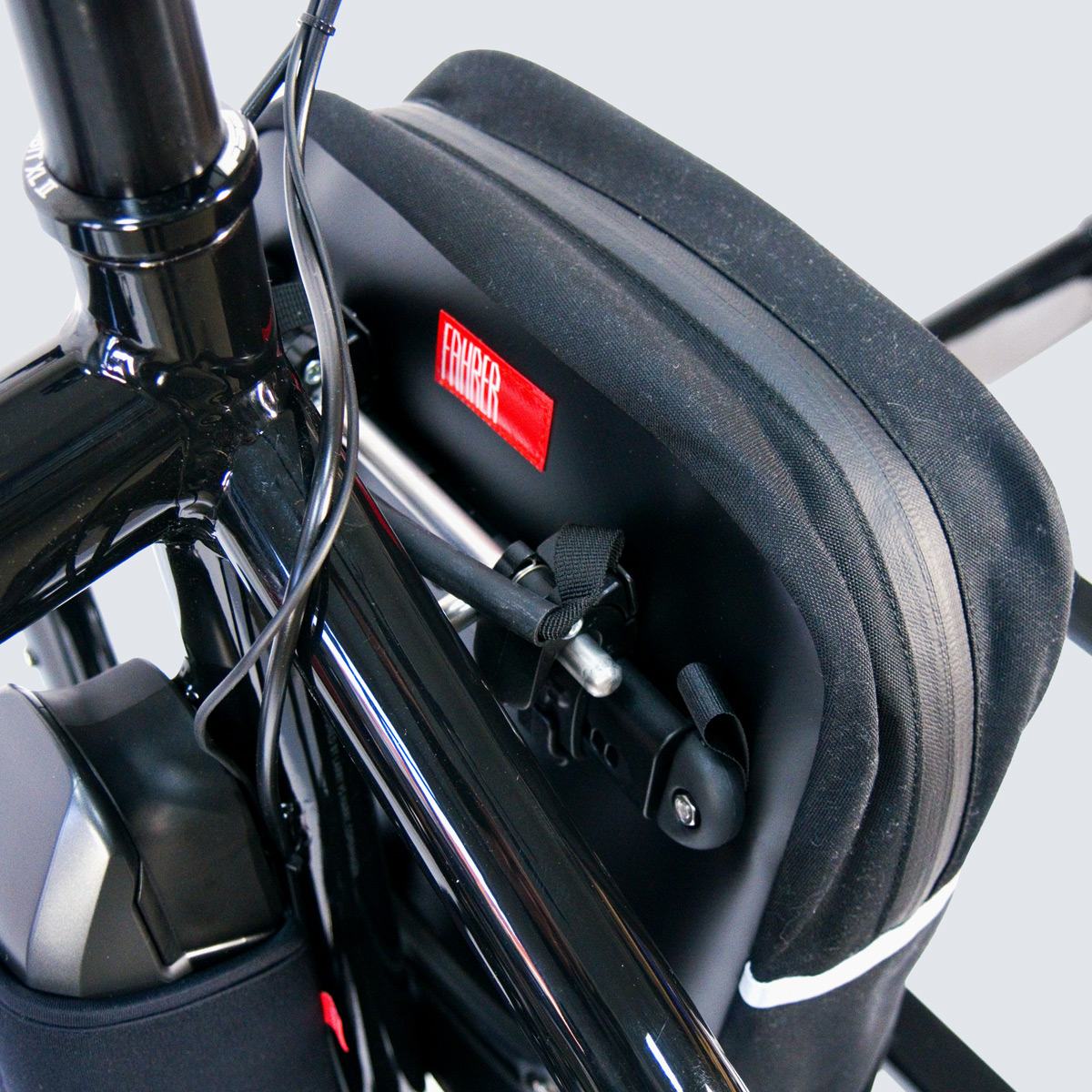 FAHRER Bar, Taschenträger für das Bullitt